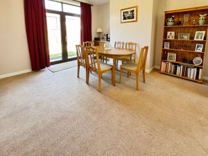 Dining Room- click for photo gallery